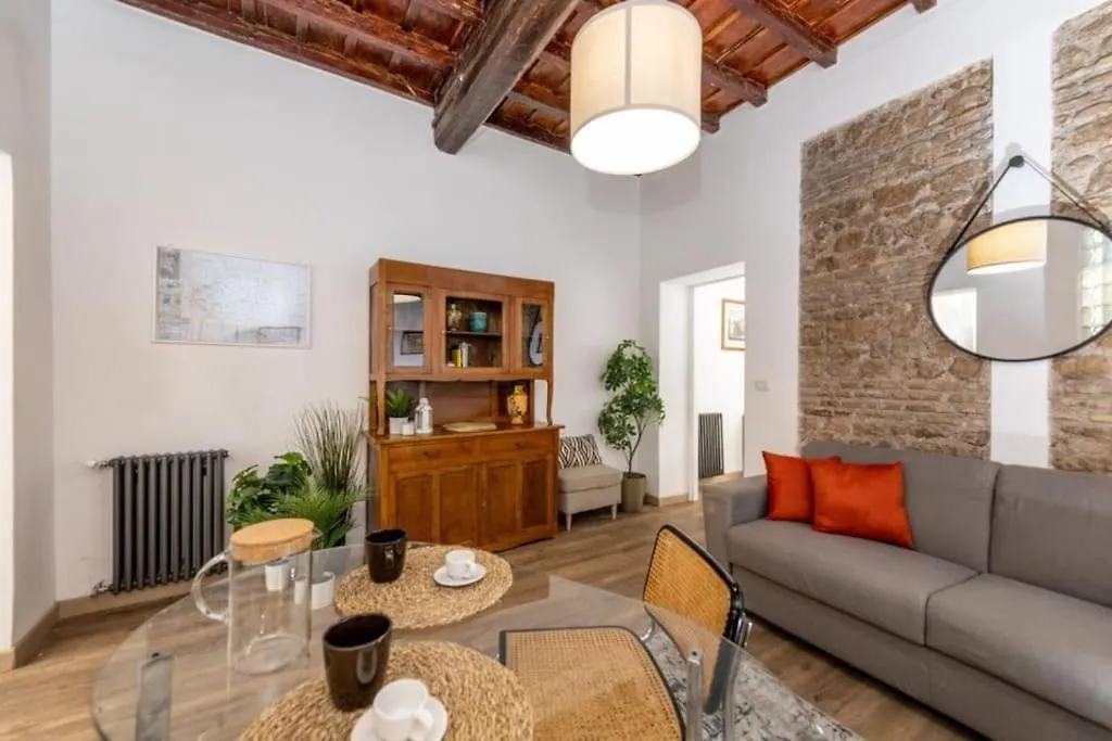 Typical Flat Trastevere Rome Apartment